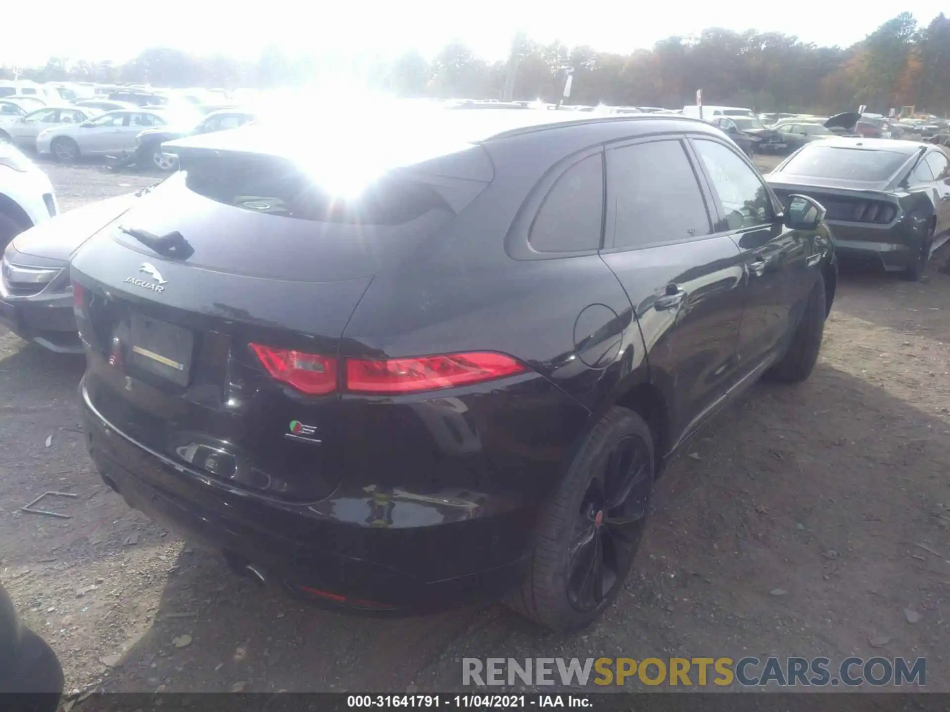 4 Photograph of a damaged car SADCM2FV8KA396177 JAGUAR F-PACE 2019