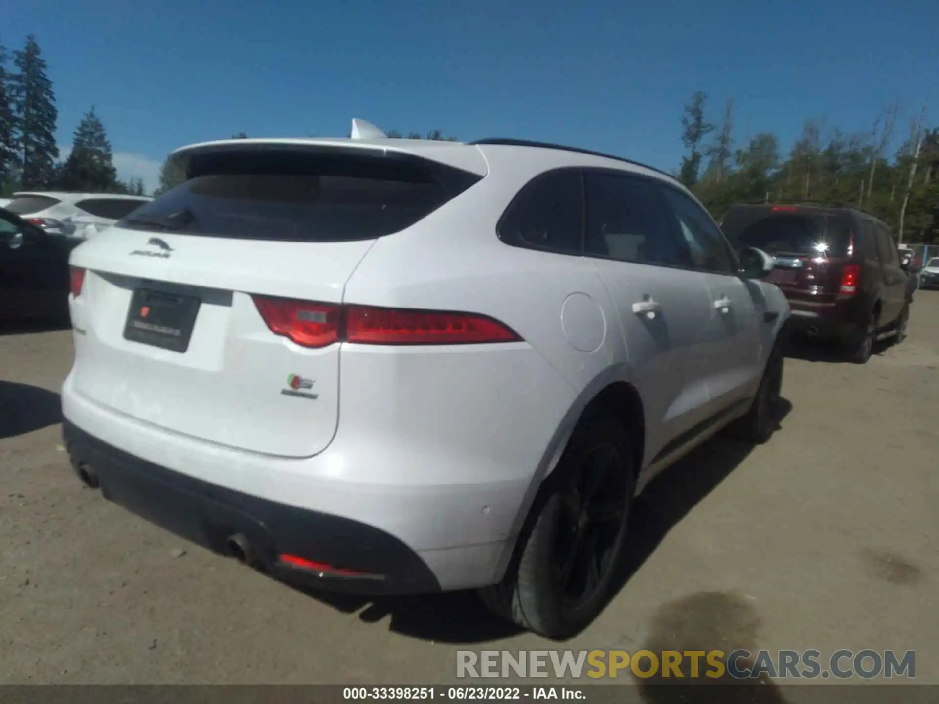 4 Photograph of a damaged car SADCM2FV9KA356416 JAGUAR F-PACE 2019