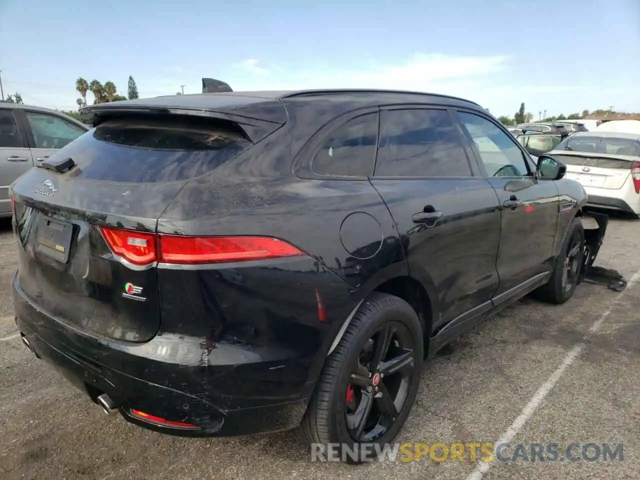 4 Фотография поврежденного автомобиля SADCM2FVXKA395967 JAGUAR F-PACE 2019