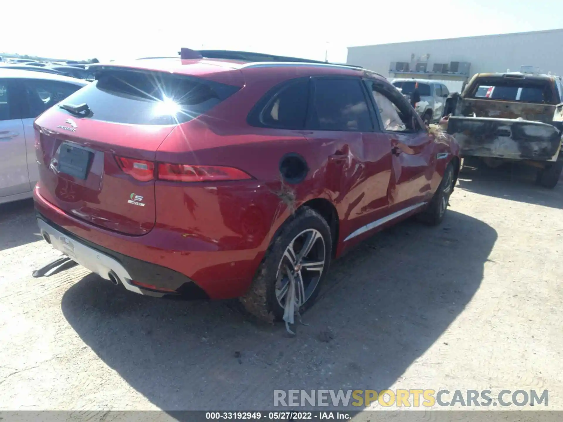 4 Photograph of a damaged car SADCM2FVXKA610019 JAGUAR F-PACE 2019