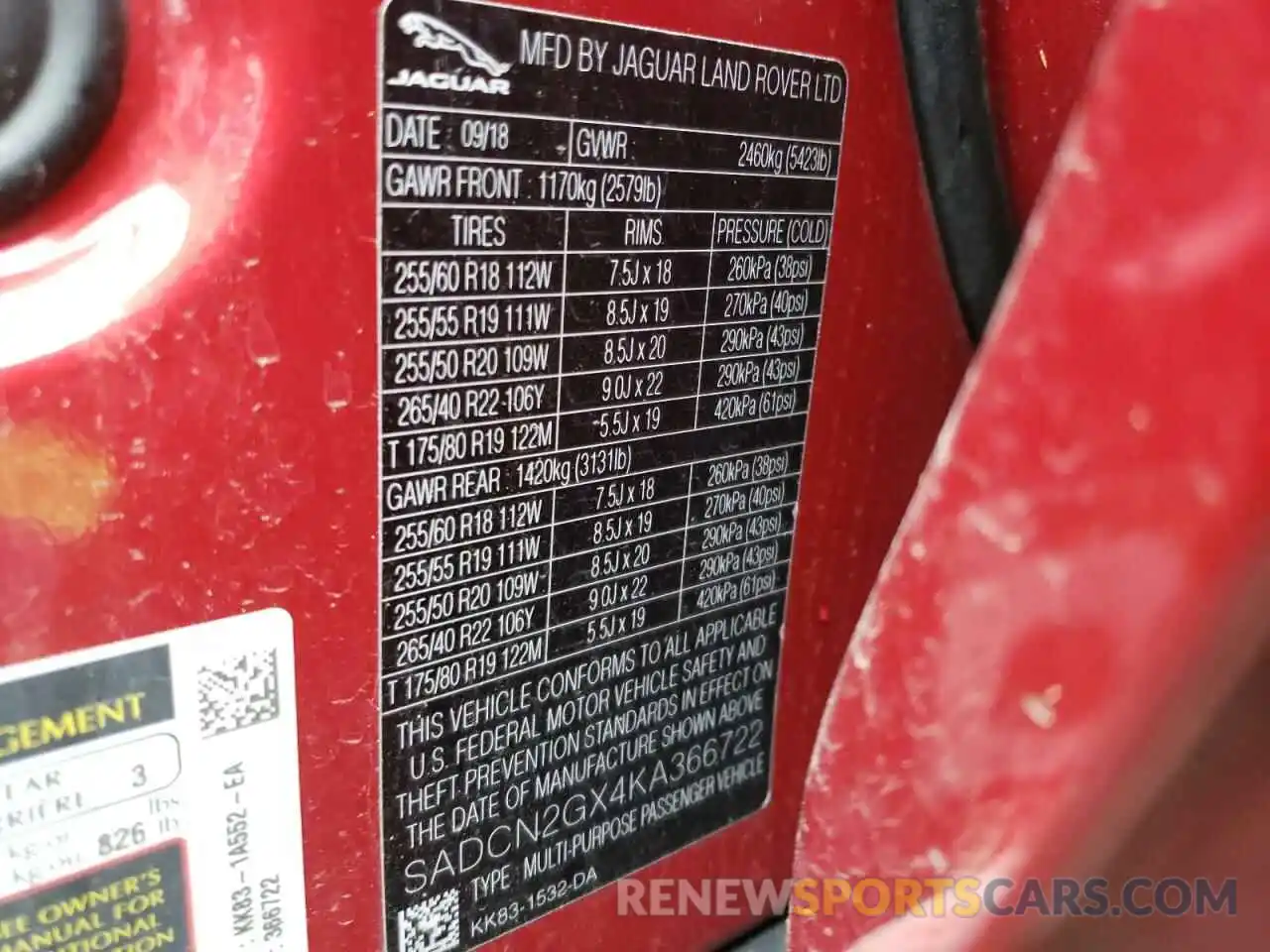 10 Photograph of a damaged car SADCN2GX4KA366722 JAGUAR F-PACE 2019