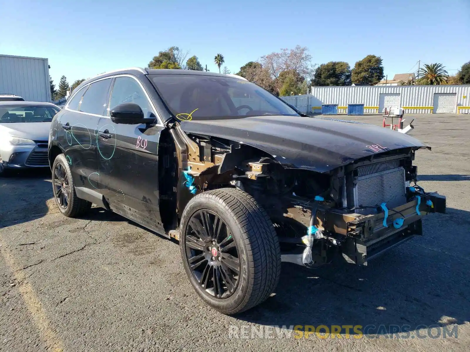 1 Photograph of a damaged car SADCN2GX5KA358094 JAGUAR F-PACE 2019