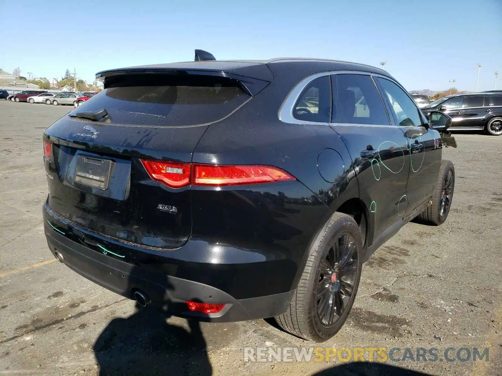 4 Photograph of a damaged car SADCN2GX5KA358094 JAGUAR F-PACE 2019