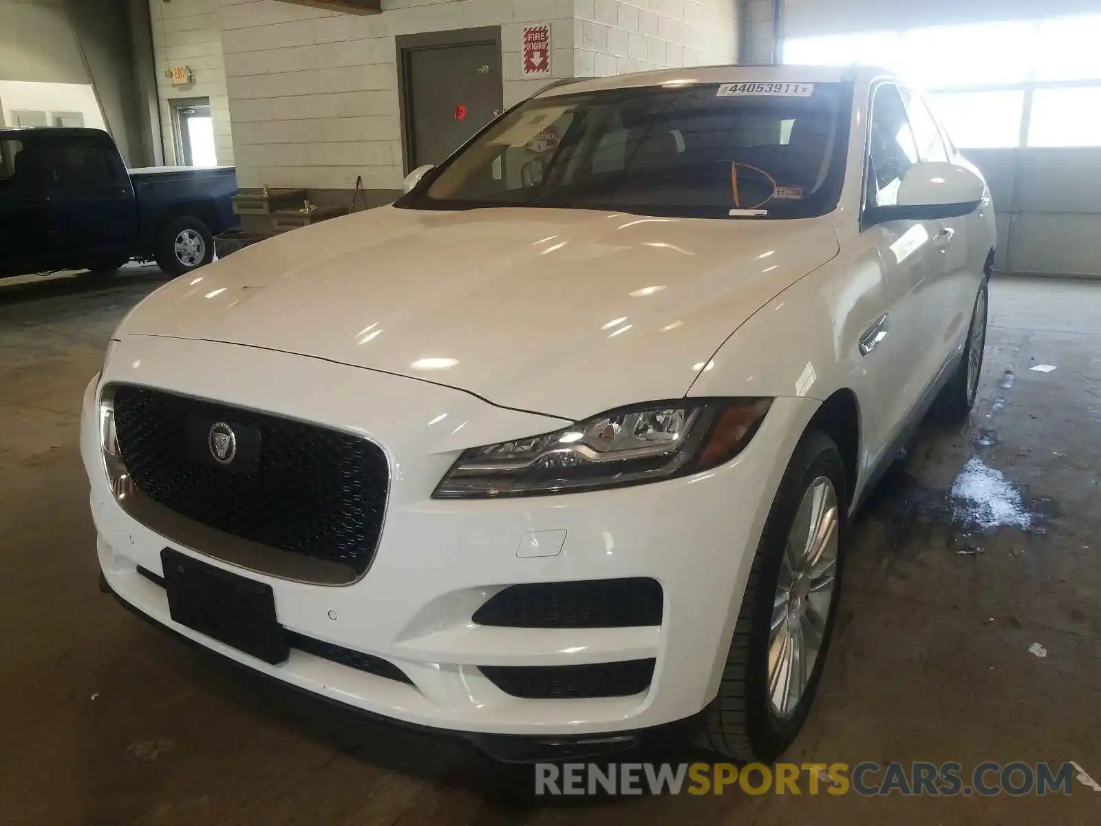 2 Фотография поврежденного автомобиля SADCN2GX6KA353034 JAGUAR F-PACE 2019