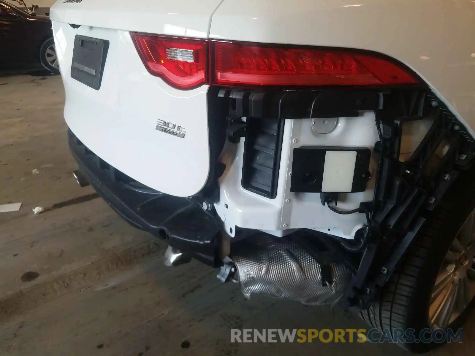 9 Фотография поврежденного автомобиля SADCN2GX6KA353034 JAGUAR F-PACE 2019