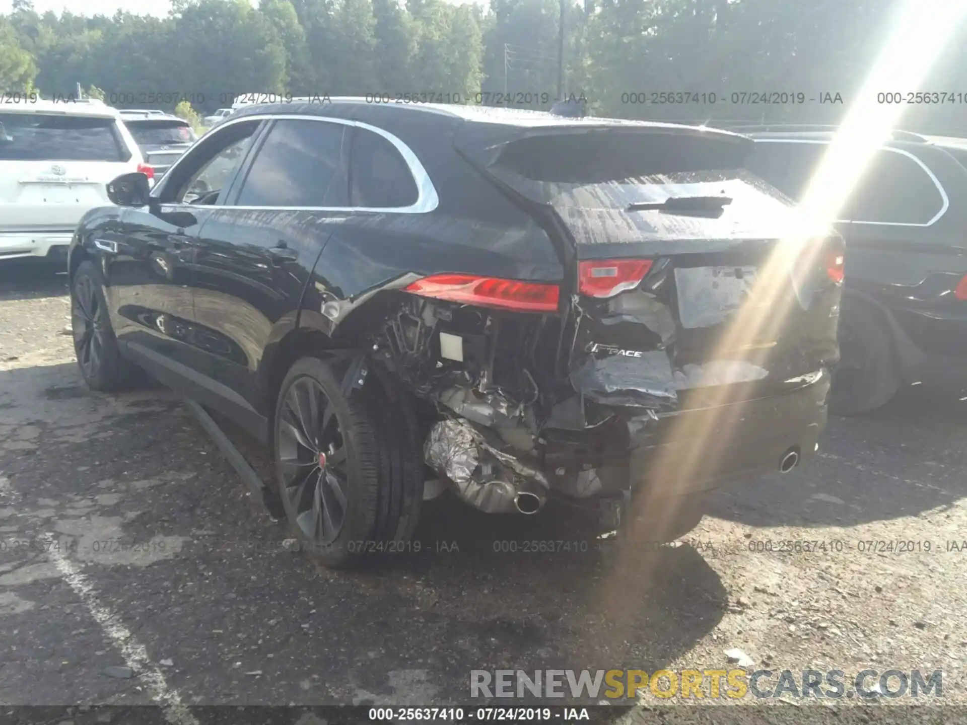 3 Фотография поврежденного автомобиля SADCN2GX9KA367090 JAGUAR F-PACE 2019