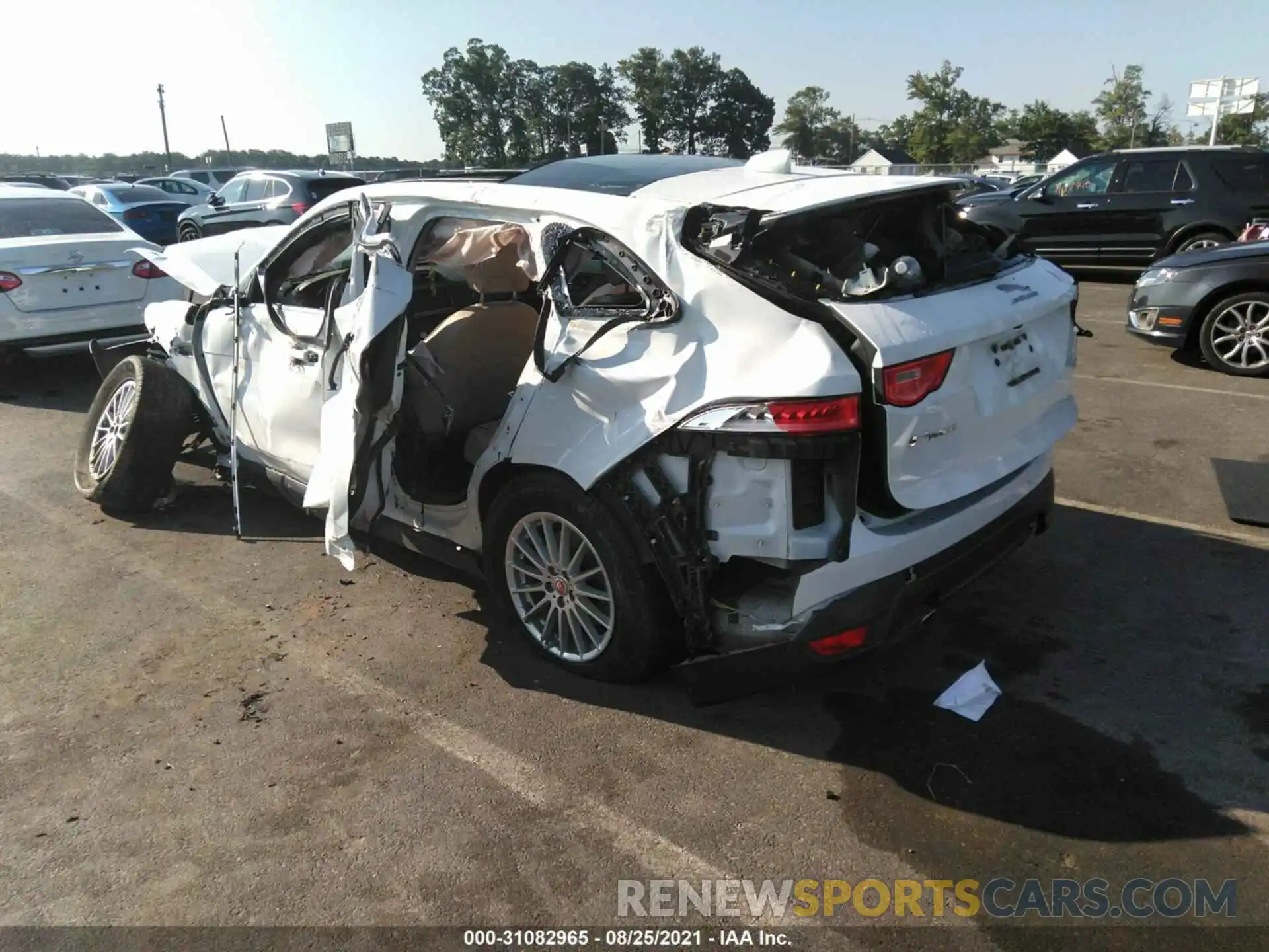 3 Photograph of a damaged car SADCS2FX0KA390493 JAGUAR F-PACE 2019