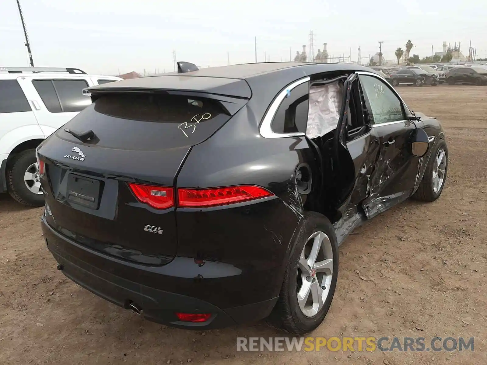 4 Фотография поврежденного автомобиля SADCS2FX1KA603841 JAGUAR F-PACE 2019