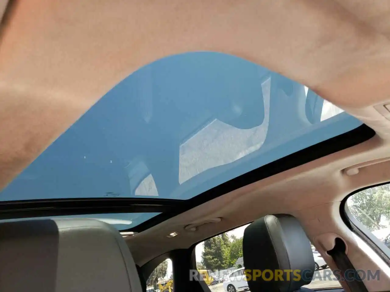 9 Photograph of a damaged car SADCS2FX1KA605704 JAGUAR F-PACE 2019