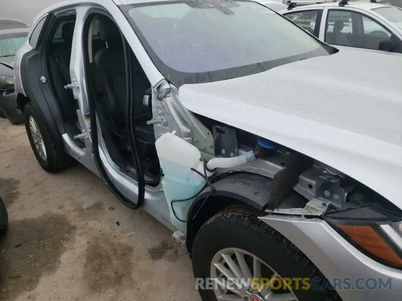 9 Photograph of a damaged car SADCS2FX3KA390777 JAGUAR F-PACE 2019