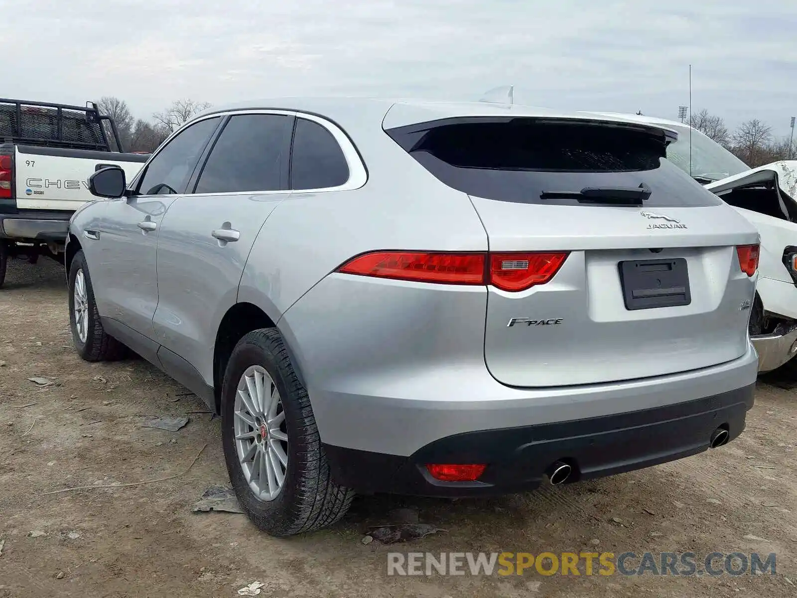 3 Photograph of a damaged car SADCS2FX4KA391680 JAGUAR F-PACE 2019