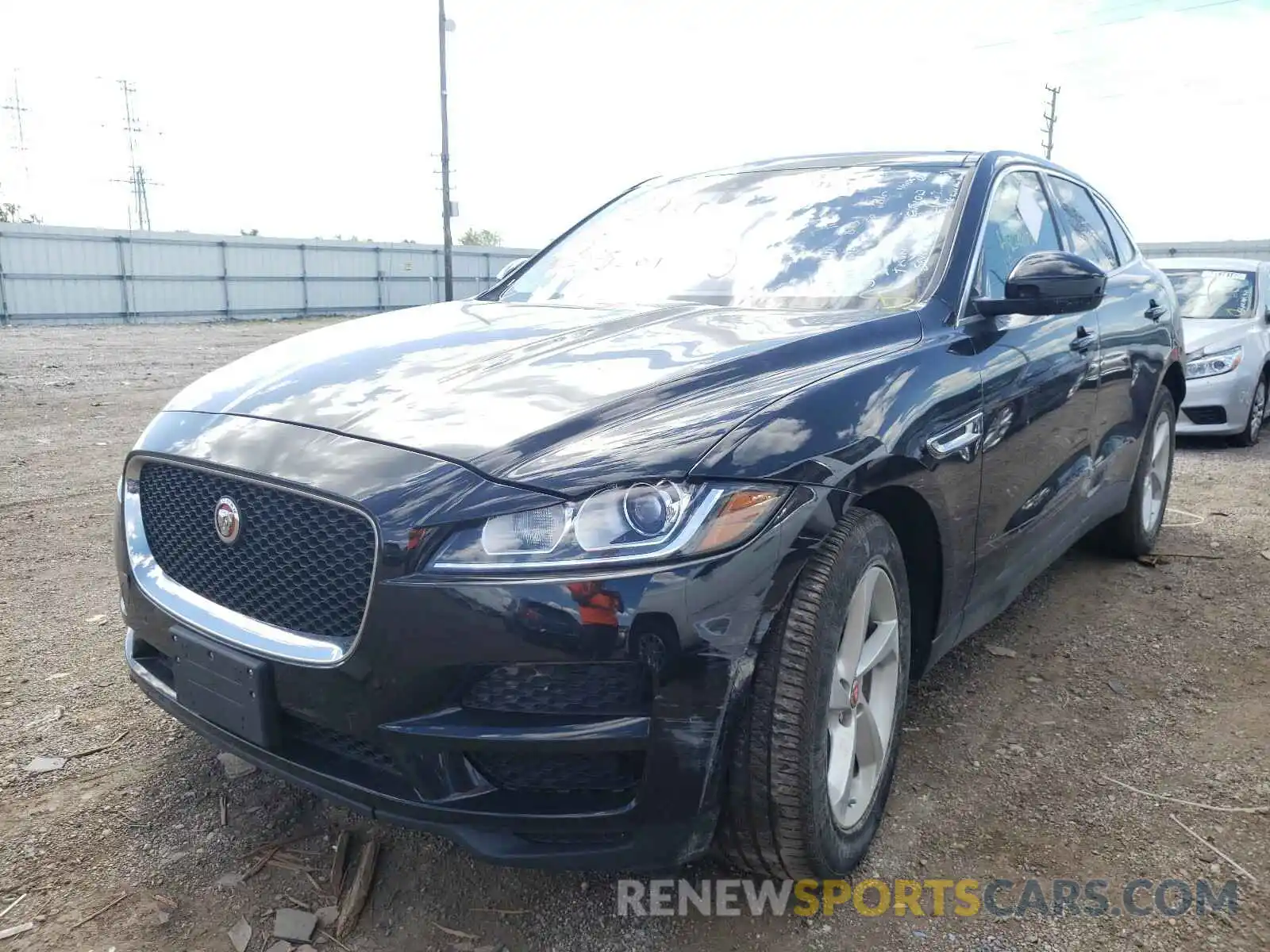 2 Фотография поврежденного автомобиля SADCS2FX5KA602899 JAGUAR F-PACE 2019