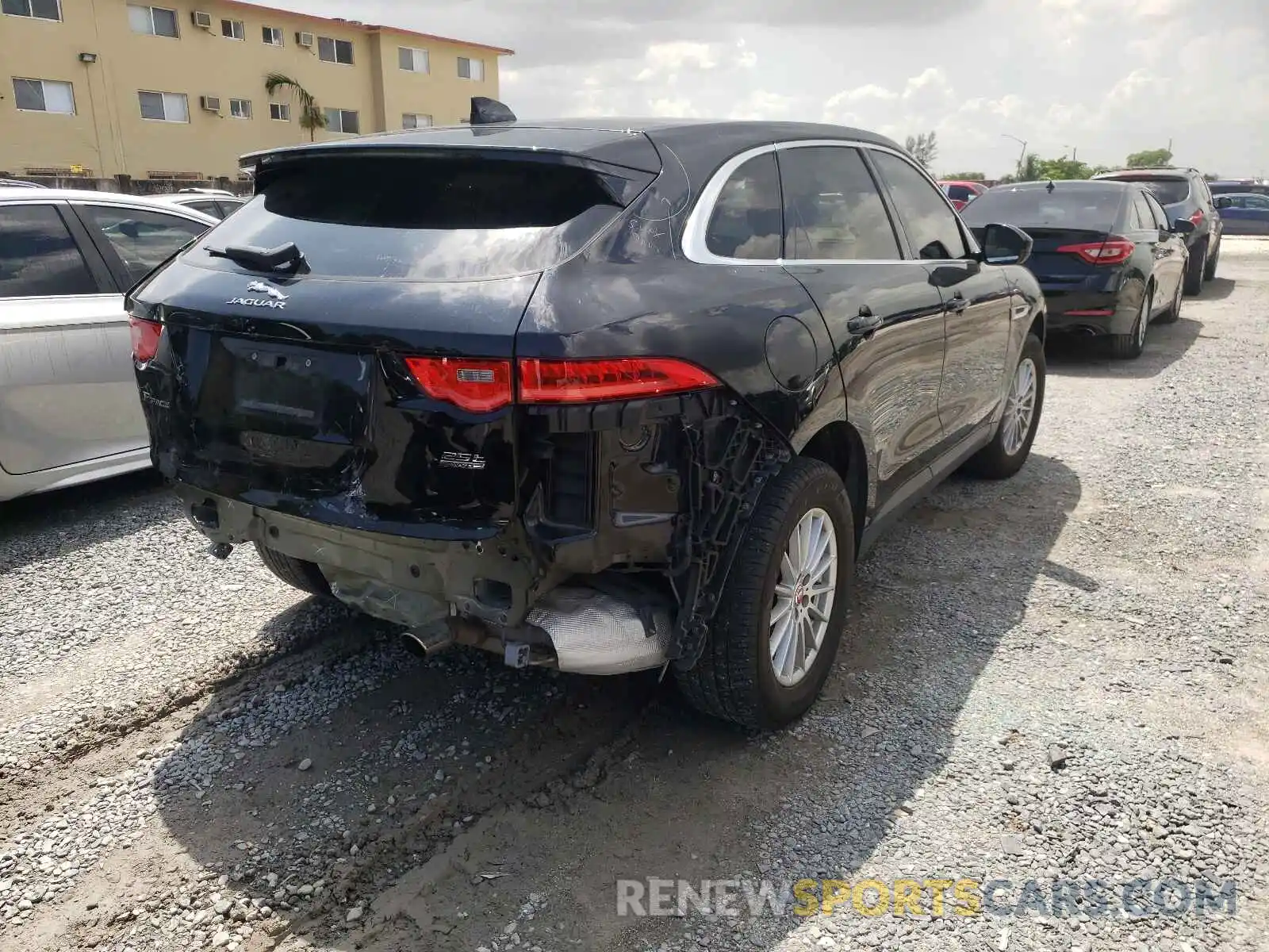 4 Фотография поврежденного автомобиля SADCS2FX5KA616589 JAGUAR F-PACE 2019