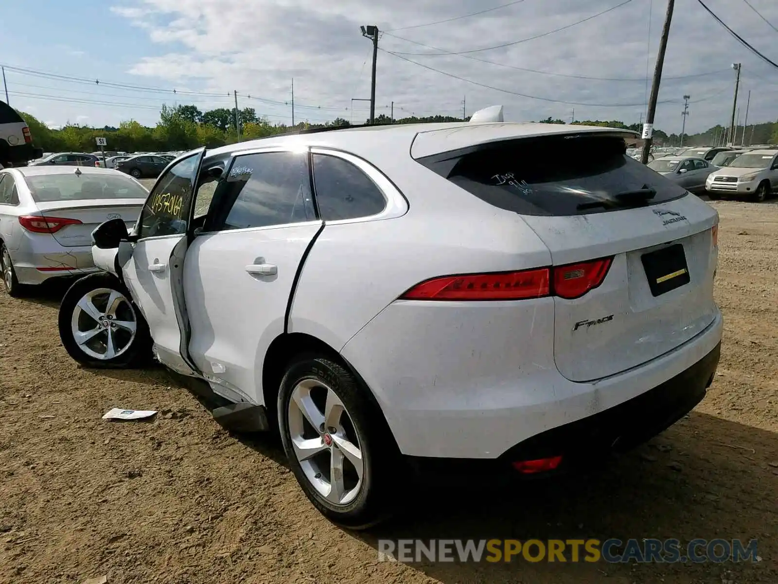 3 Photograph of a damaged car SADCS2FX6KA601762 JAGUAR F-PACE 2019