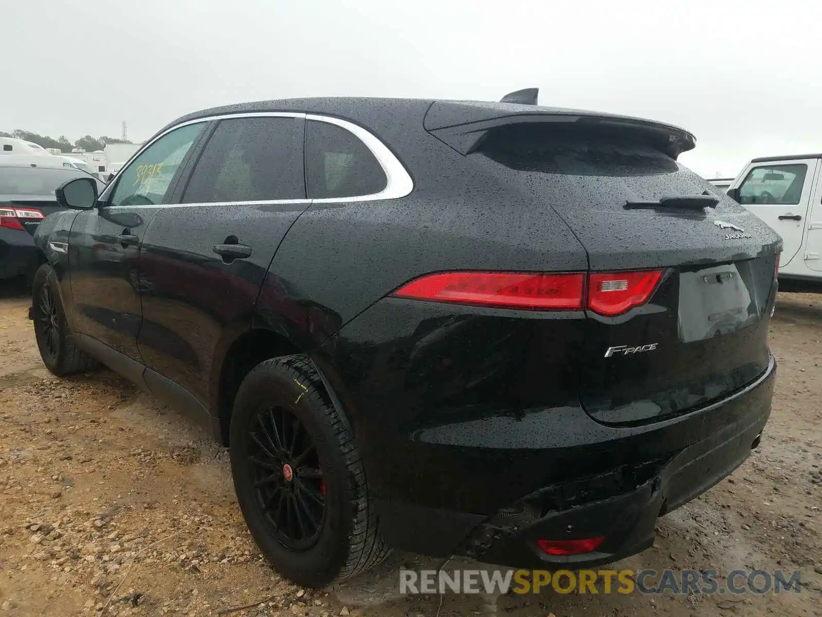 3 Photograph of a damaged car SADCS2FX8KA368130 JAGUAR F-PACE 2019