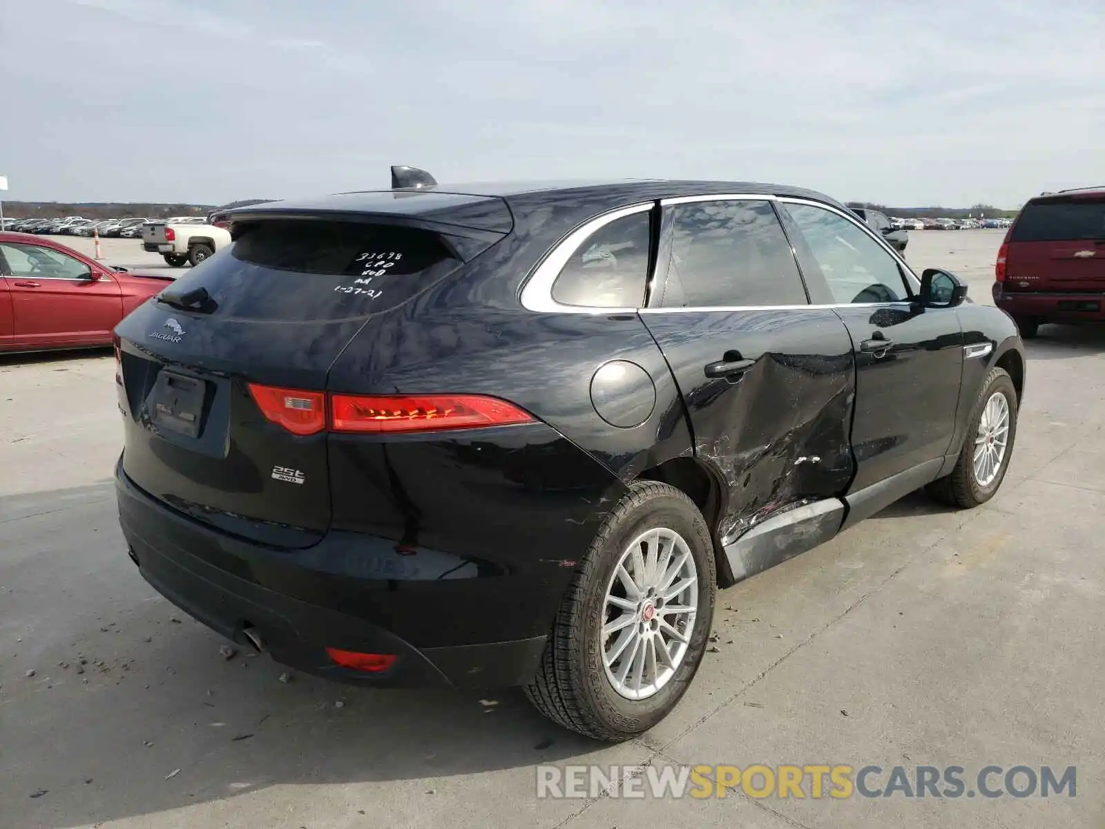 4 Photograph of a damaged car SADCS2FX8KA390628 JAGUAR F-PACE 2019