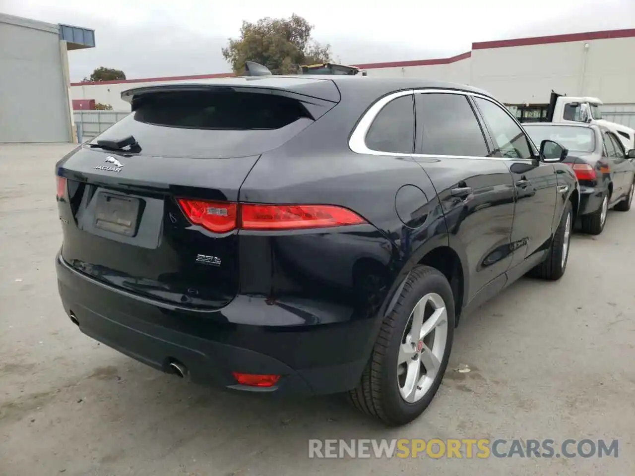 4 Фотография поврежденного автомобиля SADCS2FX8KA605778 JAGUAR F-PACE 2019