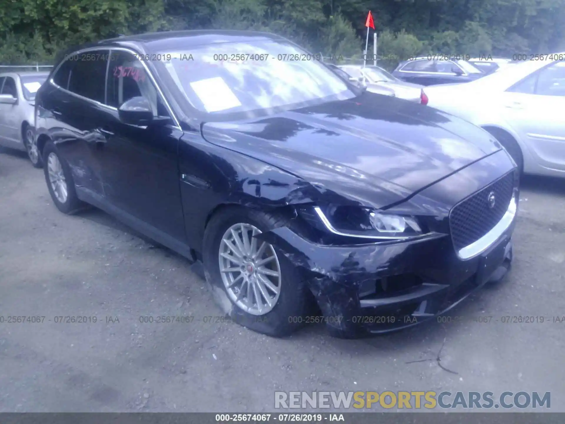 1 Photograph of a damaged car SADCS2FXXKA367075 JAGUAR F-PACE 2019