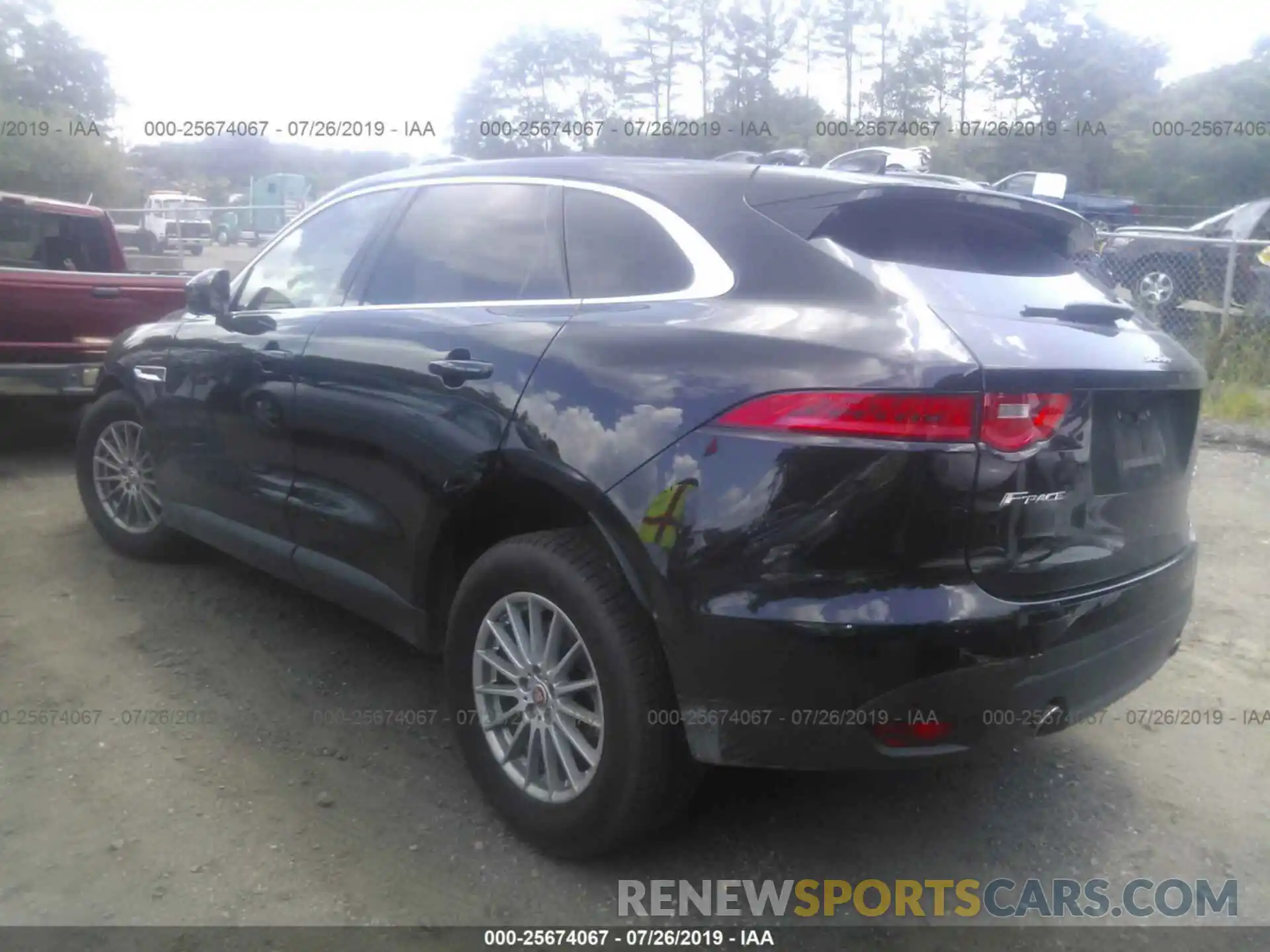 3 Photograph of a damaged car SADCS2FXXKA367075 JAGUAR F-PACE 2019