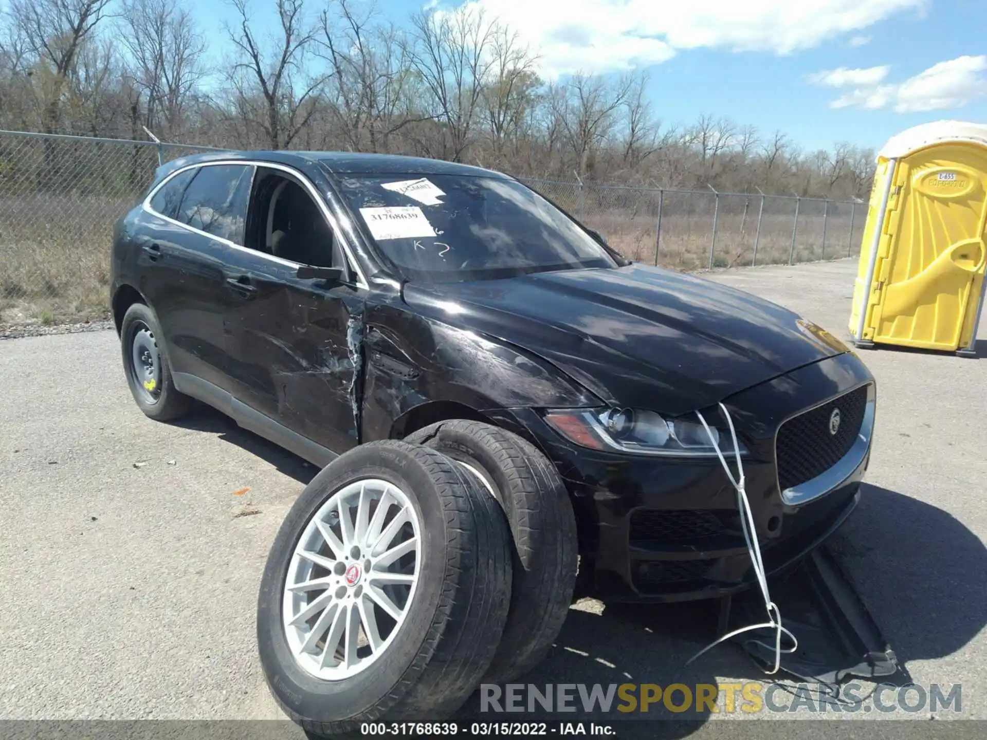 1 Photograph of a damaged car SADCS2FXXKA392476 JAGUAR F-PACE 2019