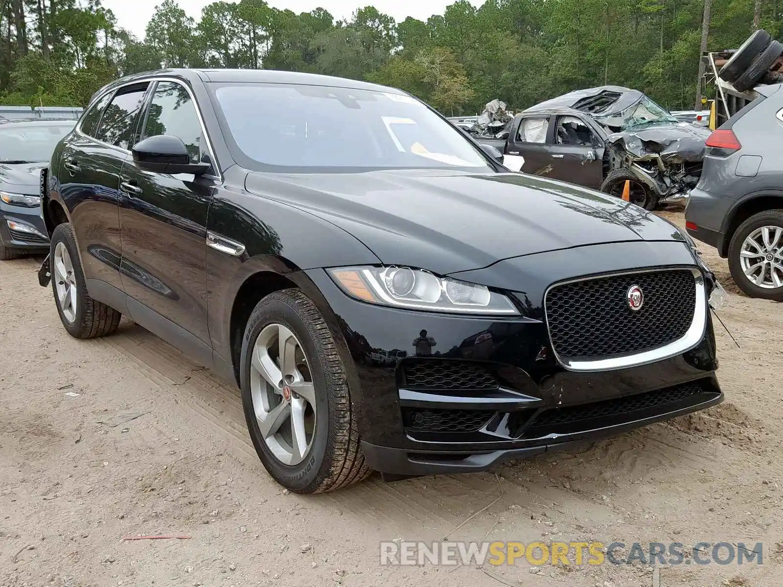 1 Фотография поврежденного автомобиля SADCS2FXXKA601957 JAGUAR F-PACE 2019