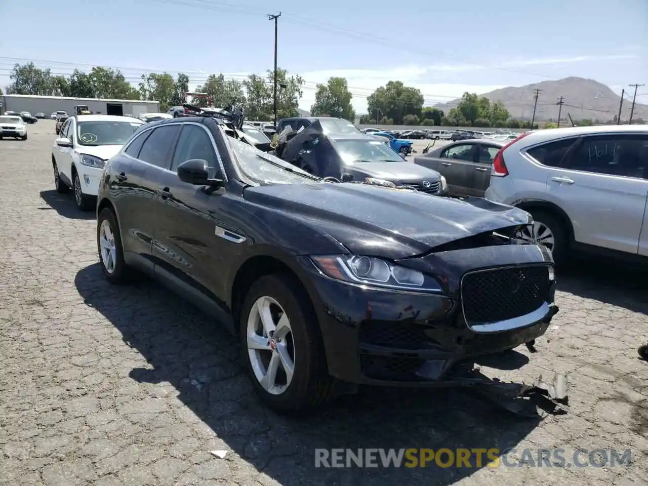 1 Фотография поврежденного автомобиля SADCS2FXXKA602932 JAGUAR F-PACE 2019