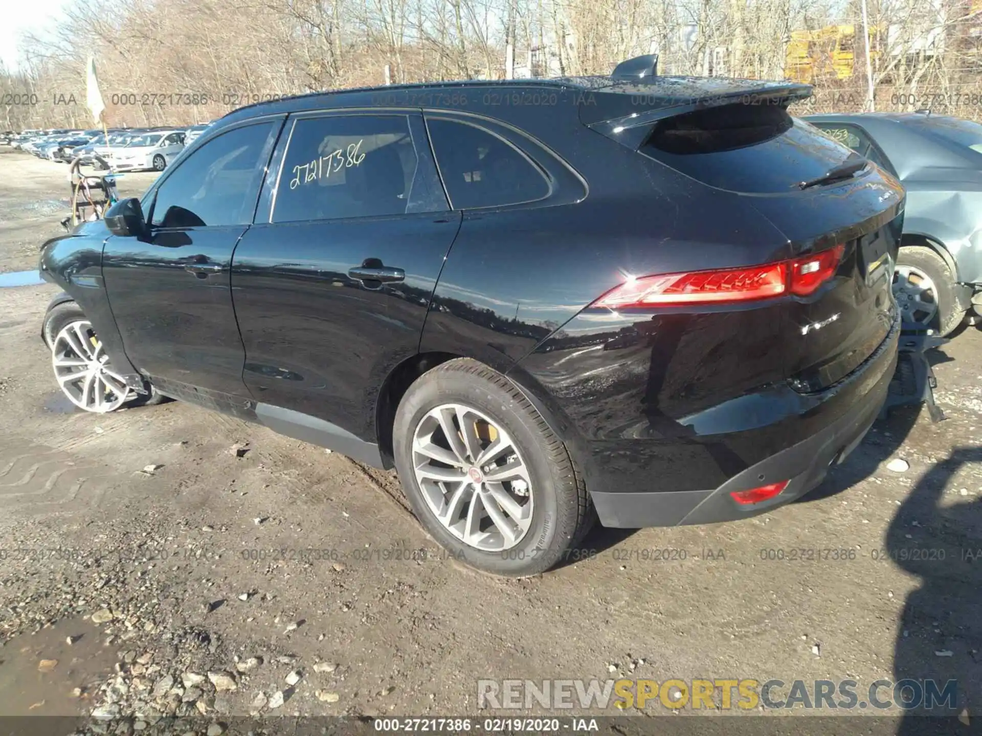 3 Photograph of a damaged car SADCJ2FX0LA632042 JAGUAR F-PACE 2020