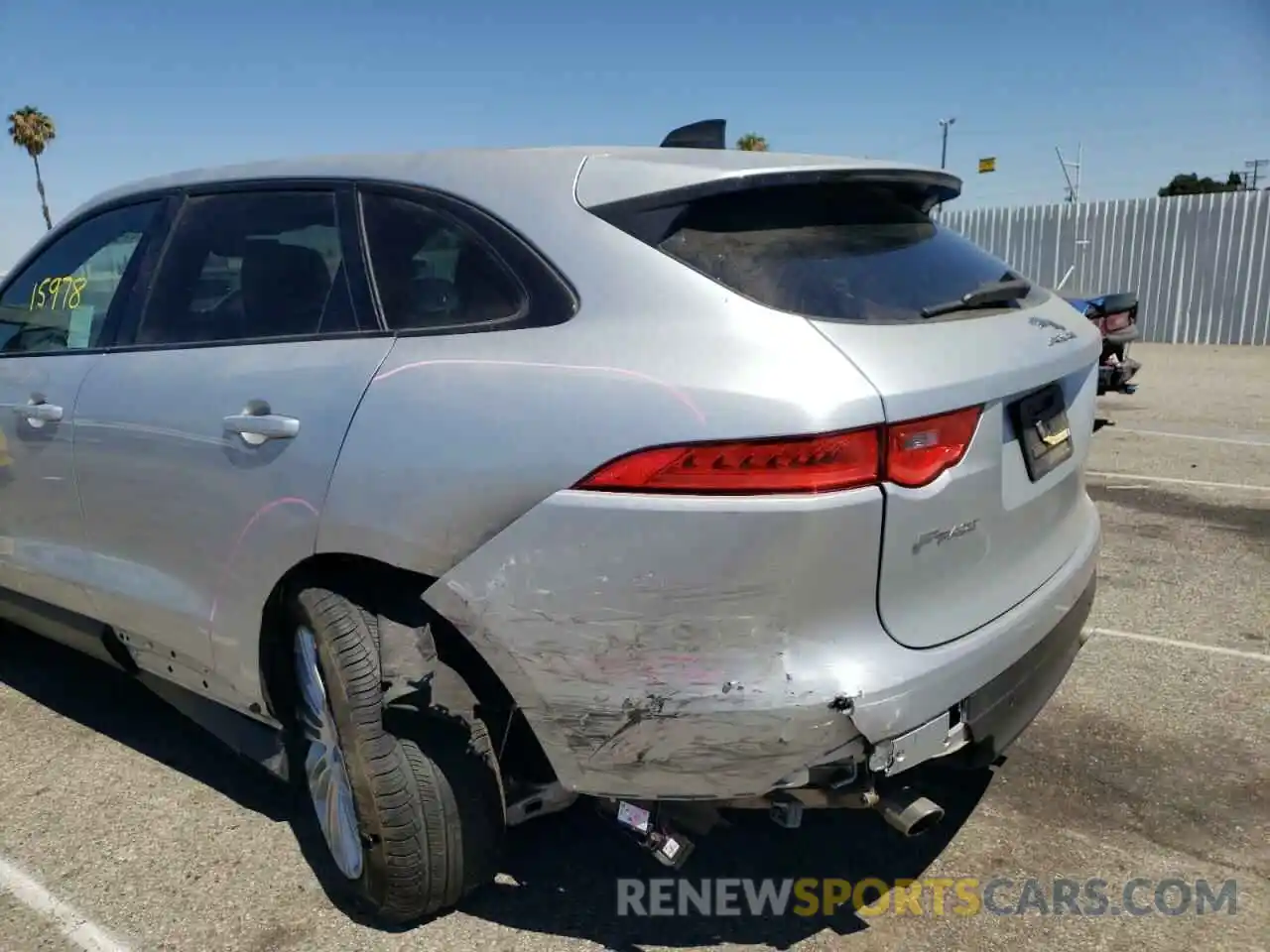 9 Photograph of a damaged car SADCJ2FX0LA653876 JAGUAR F-PACE 2020