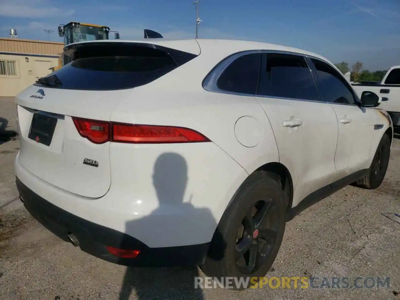 4 Photograph of a damaged car SADCJ2FX1LA622412 JAGUAR F-PACE 2020