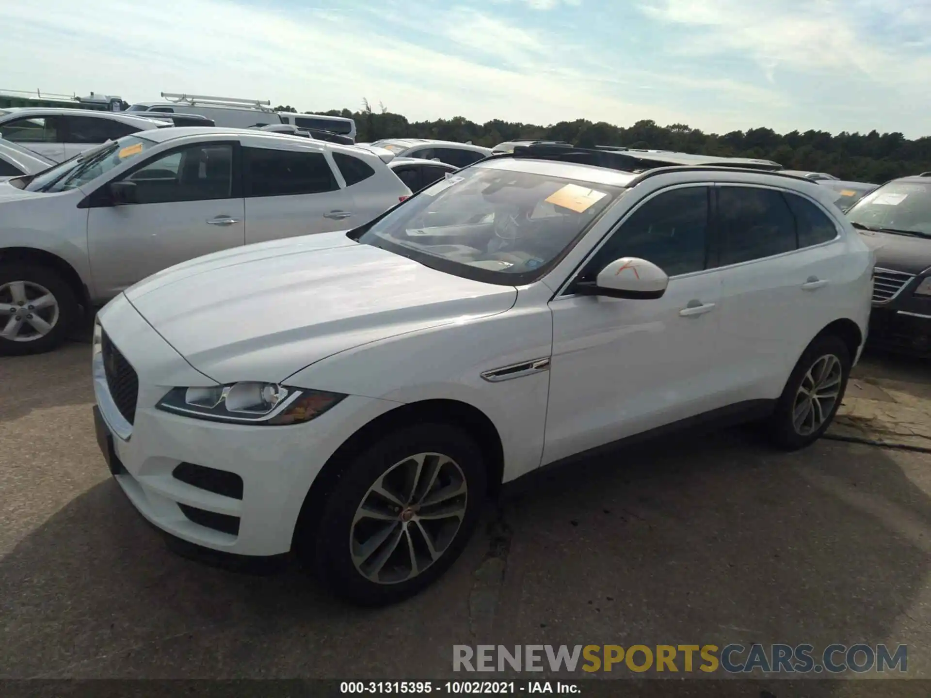 2 Фотография поврежденного автомобиля SADCJ2FX1LA631501 JAGUAR F-PACE 2020