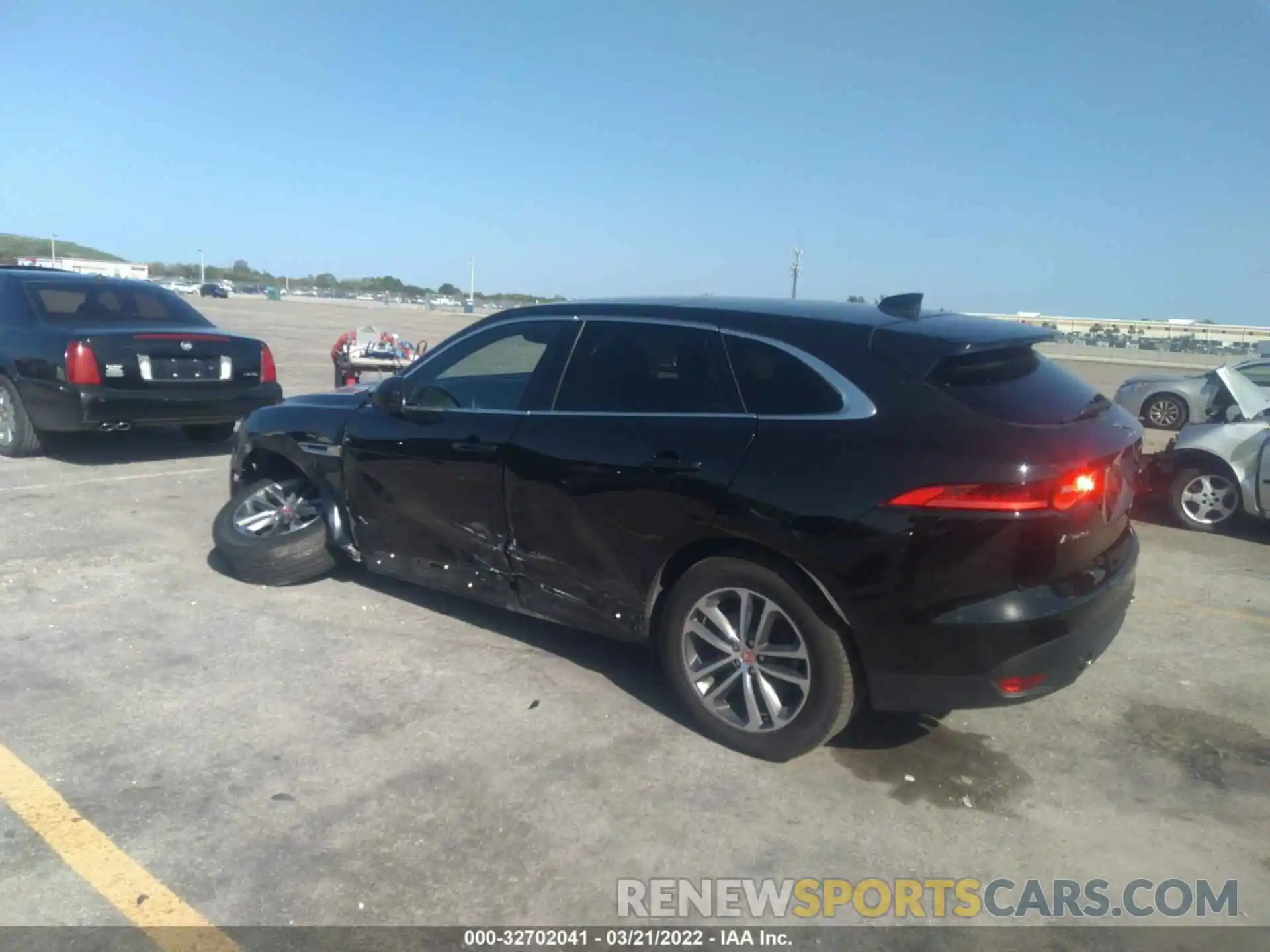 3 Фотография поврежденного автомобиля SADCJ2FX1LA647469 JAGUAR F-PACE 2020