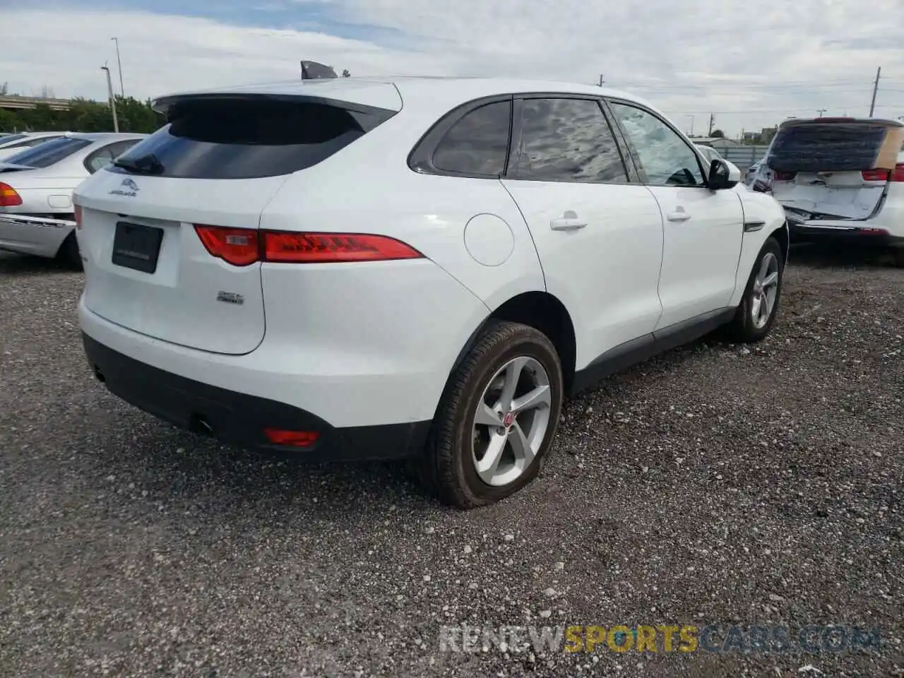 4 Photograph of a damaged car SADCJ2FX2LA644645 JAGUAR F-PACE 2020