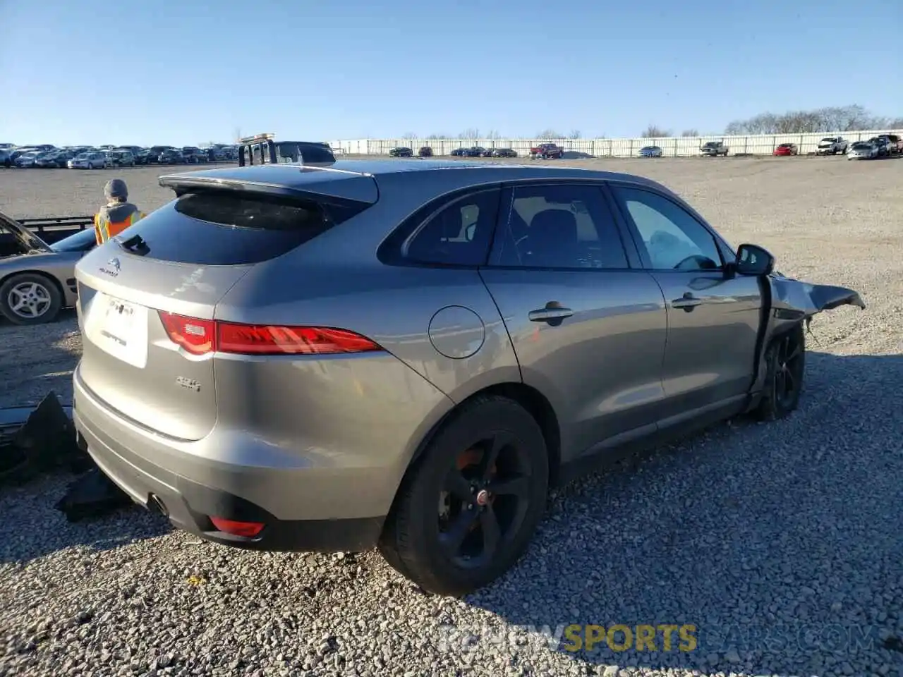 4 Photograph of a damaged car SADCJ2FX4LA619147 JAGUAR F-PACE 2020