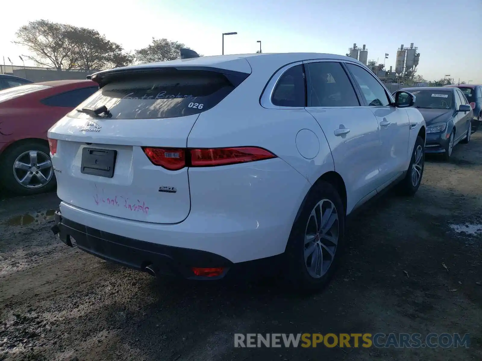 4 Photograph of a damaged car SADCJ2FX5LA617343 JAGUAR F-PACE 2020