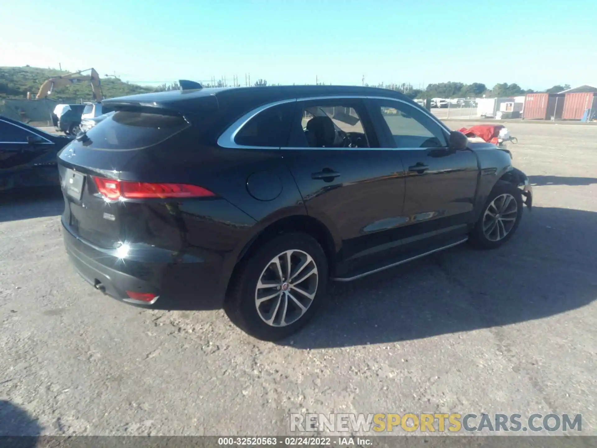 4 Photograph of a damaged car SADCJ2FX5LA660712 JAGUAR F-PACE 2020