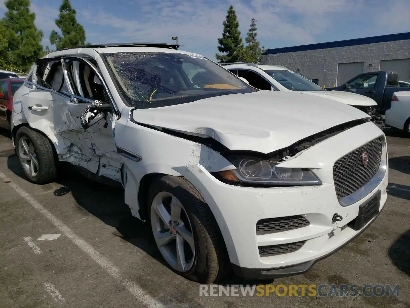 1 Photograph of a damaged car SADCJ2FX8LA640258 JAGUAR F-PACE 2020