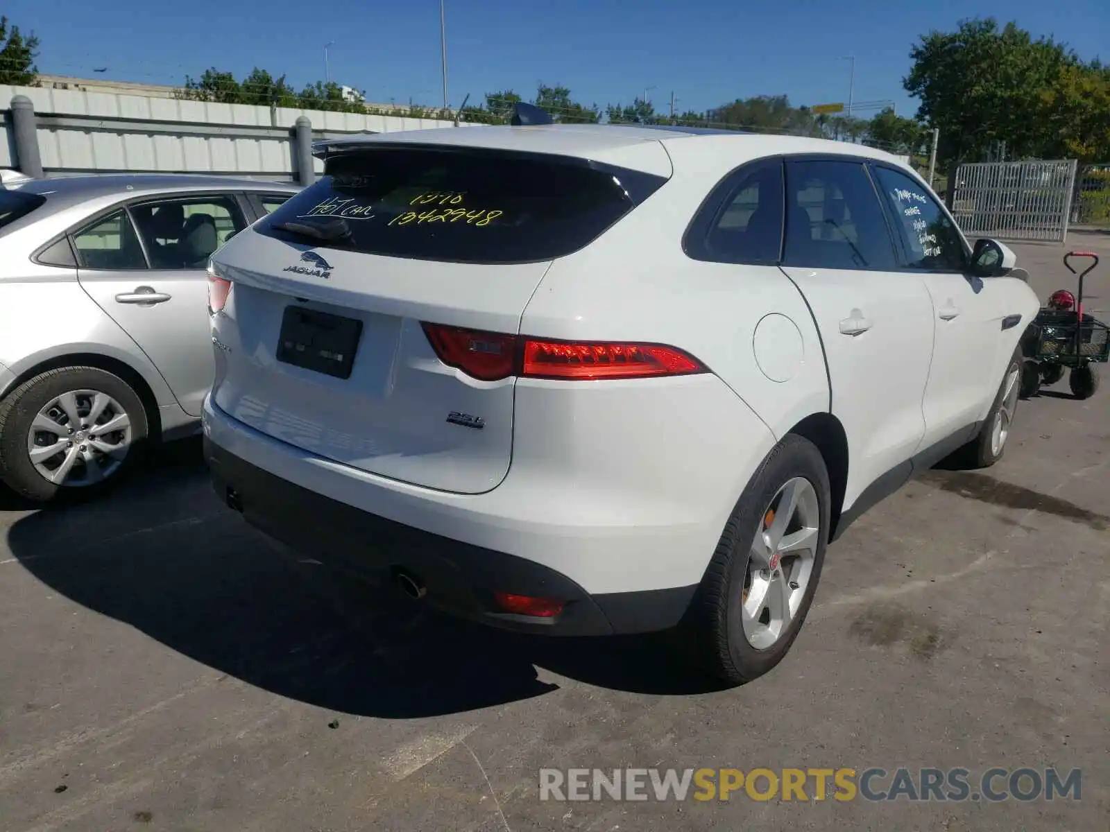 4 Фотография поврежденного автомобиля SADCJ2FX8LA645881 JAGUAR F-PACE 2020