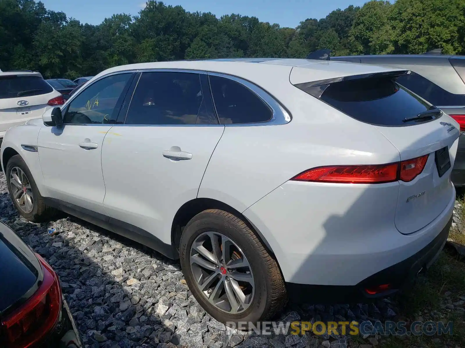 3 Photograph of a damaged car SADCJ2FX8LA657612 JAGUAR F-PACE 2020