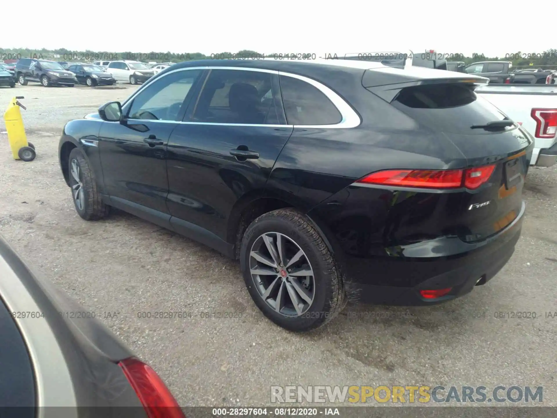 3 Фотография поврежденного автомобиля SADCK2FX0LA646732 JAGUAR F-PACE 2020