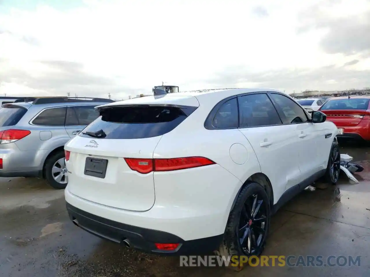 4 Photograph of a damaged car SADCK2FX1LA618907 JAGUAR F-PACE 2020