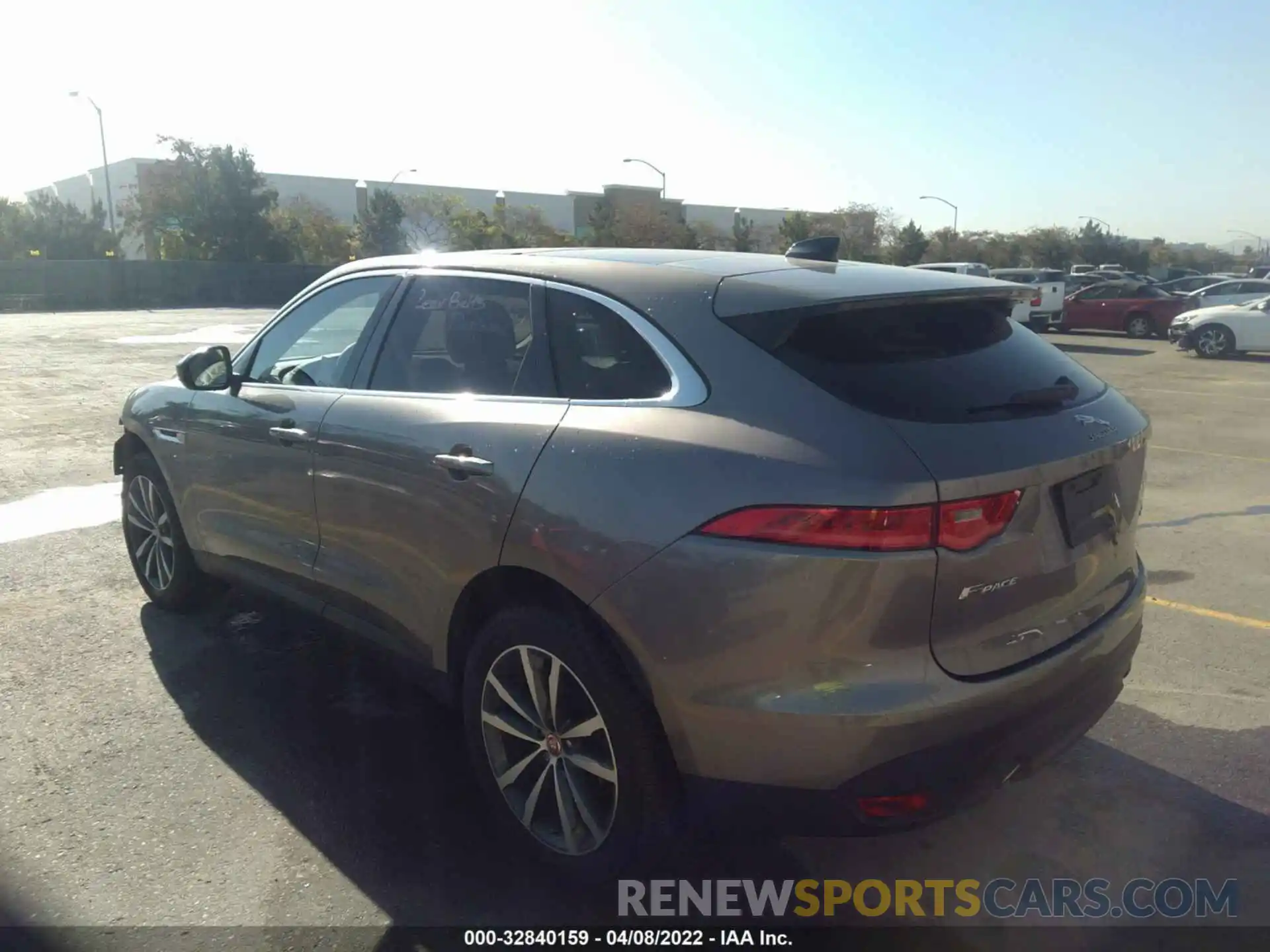 3 Photograph of a damaged car SADCK2FX1LA637134 JAGUAR F-PACE 2020