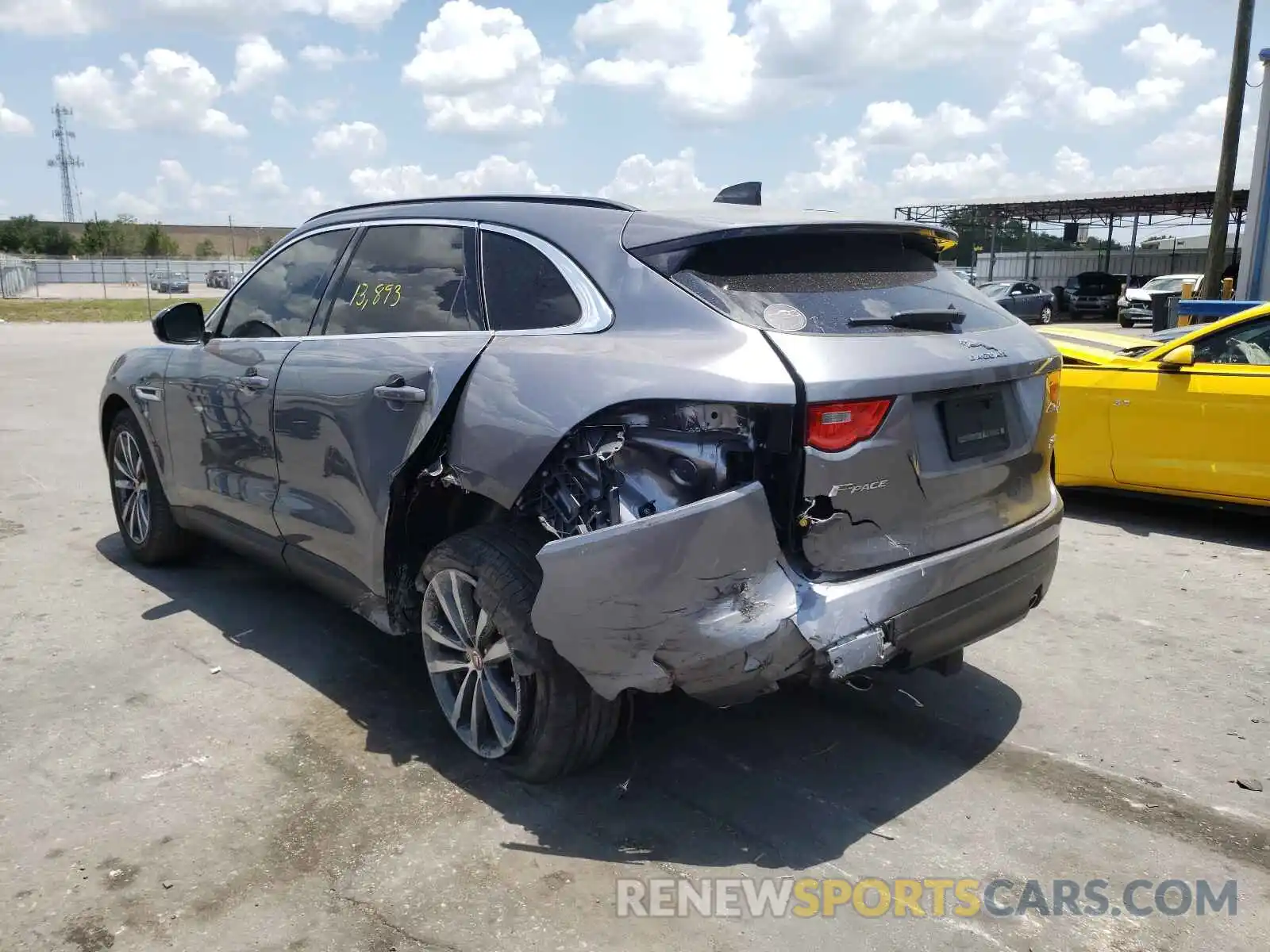3 Фотография поврежденного автомобиля SADCK2FX4LA652601 JAGUAR F-PACE 2020