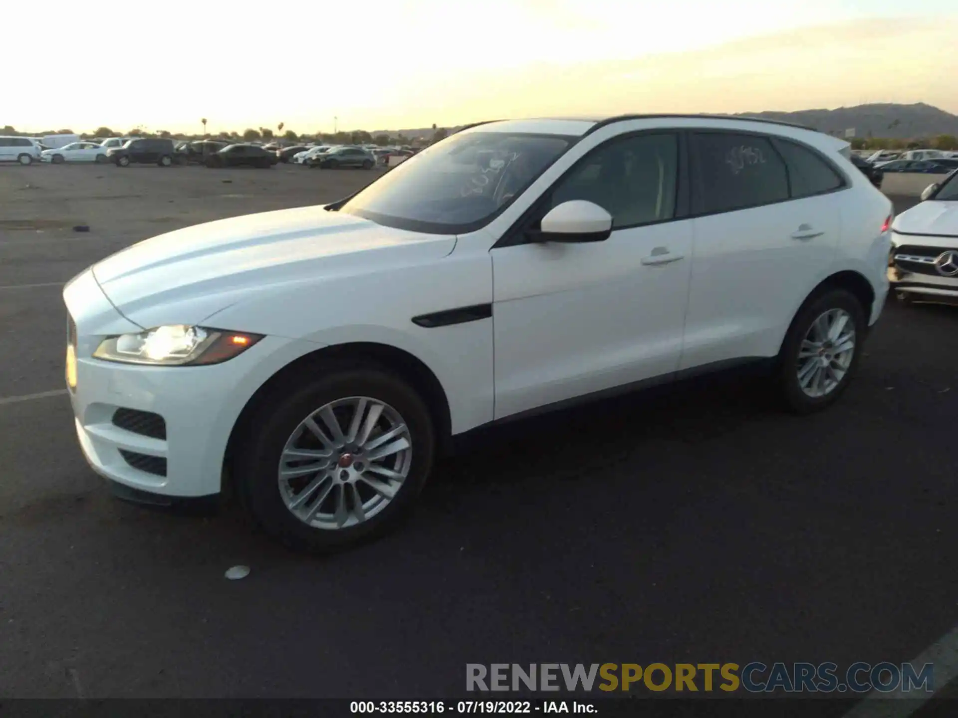 2 Photograph of a damaged car SADCK2FX7LA628177 JAGUAR F-PACE 2020