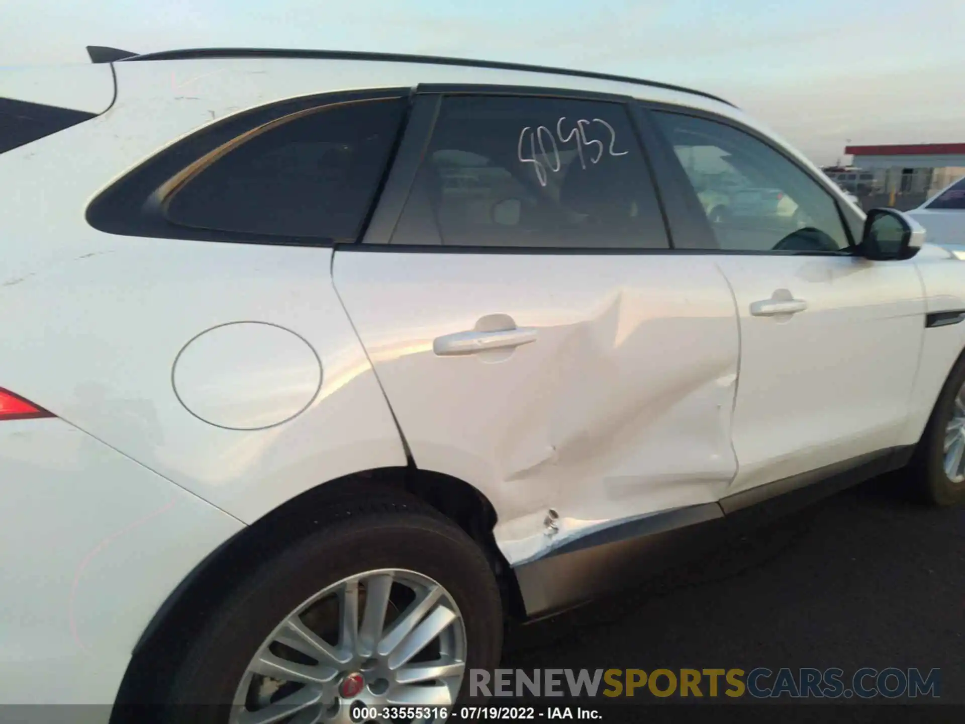 6 Photograph of a damaged car SADCK2FX7LA628177 JAGUAR F-PACE 2020