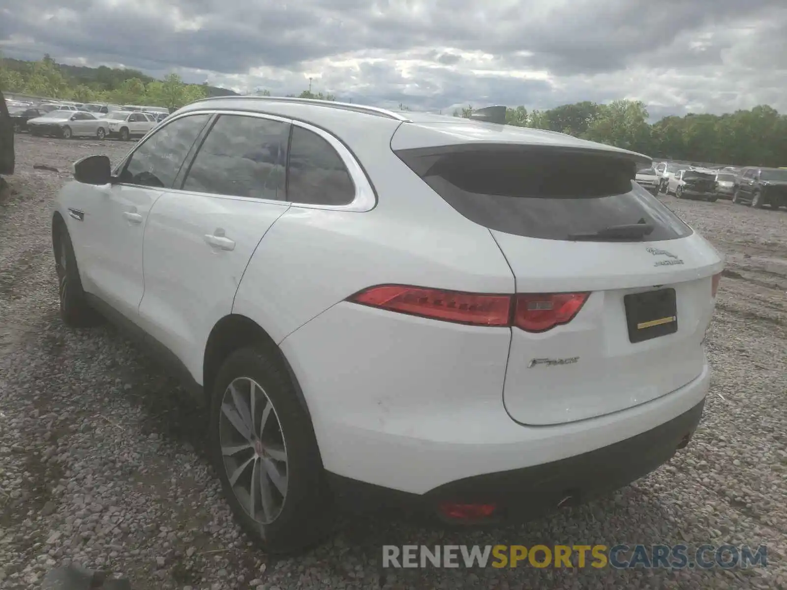 3 Photograph of a damaged car SADCK2FX7LA631340 JAGUAR F-PACE 2020