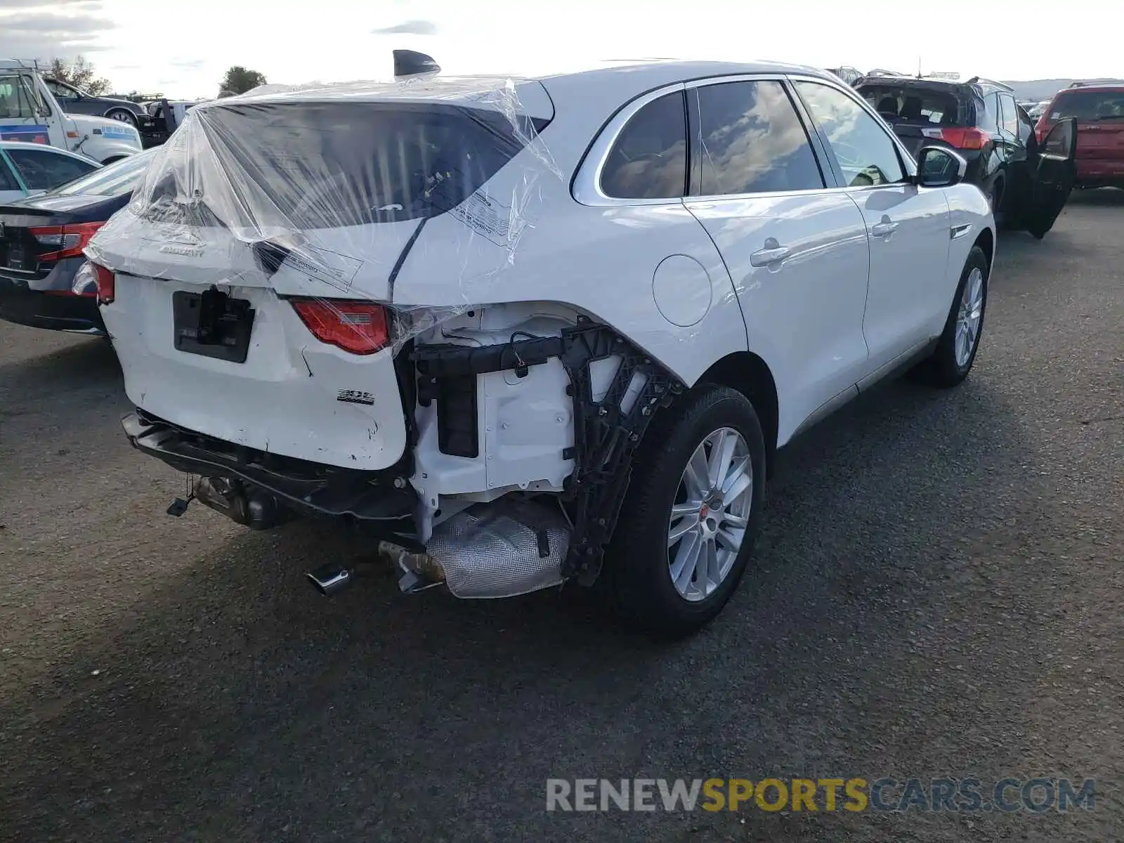 4 Photograph of a damaged car SADCK2GX0LA637852 JAGUAR F-PACE 2020