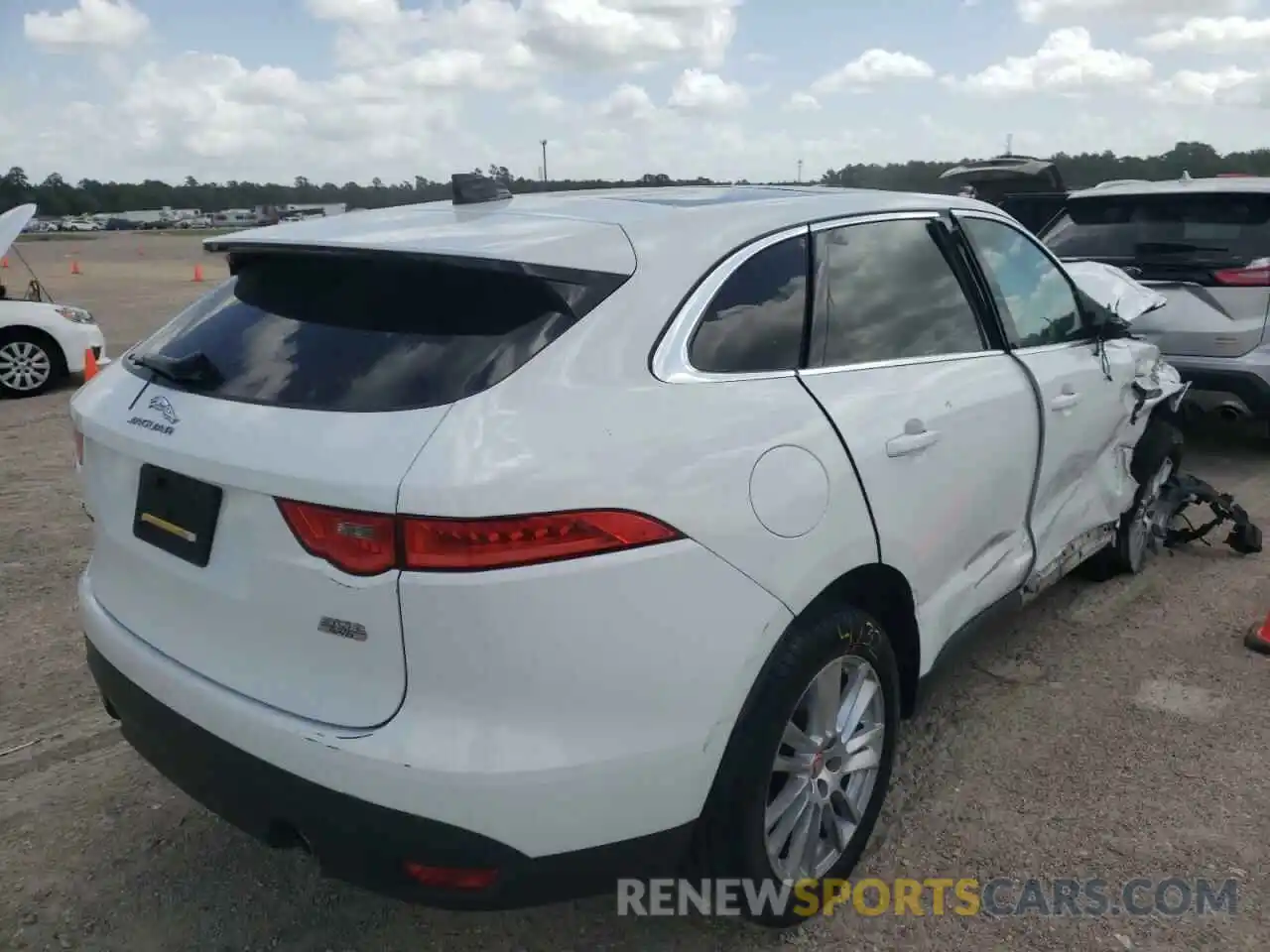 4 Photograph of a damaged car SADCK2GX0LA638953 JAGUAR F-PACE 2020