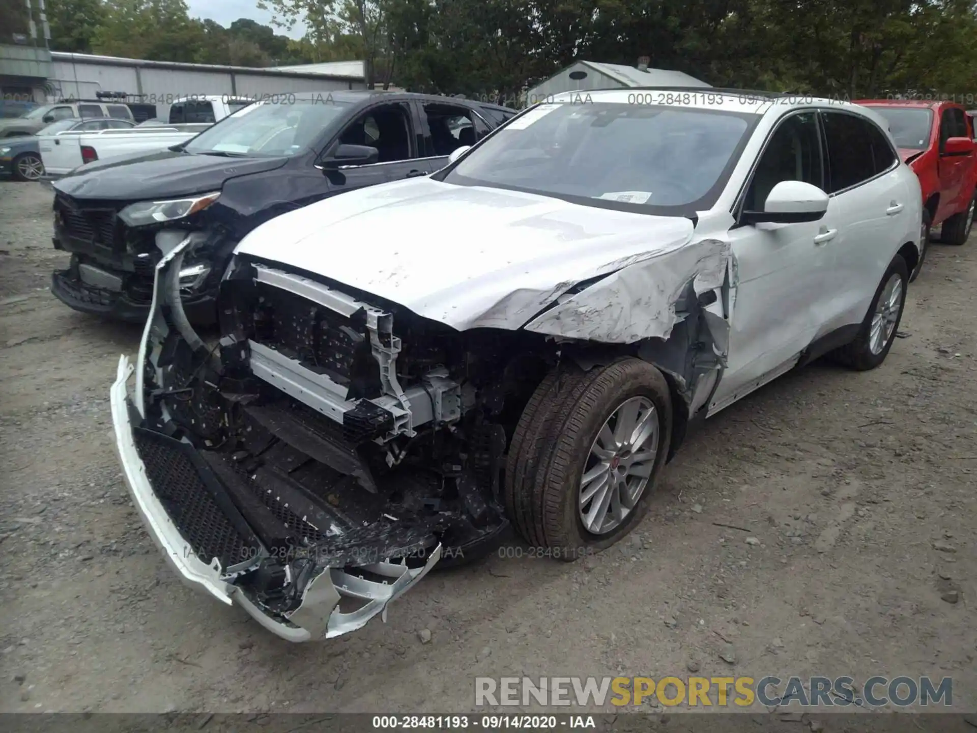 2 Фотография поврежденного автомобиля SADCK2GX0LA639858 JAGUAR F-PACE 2020