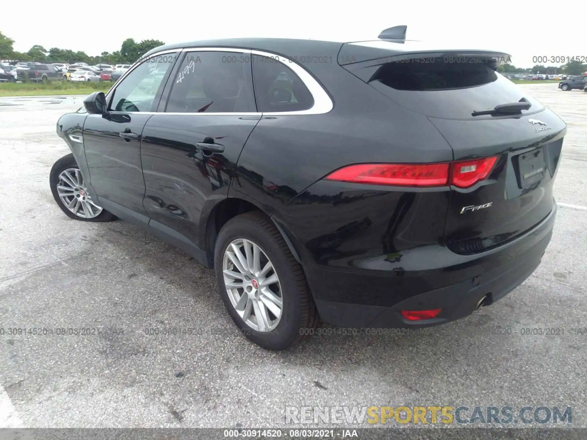 3 Фотография поврежденного автомобиля SADCK2GX0LA640640 JAGUAR F-PACE 2020