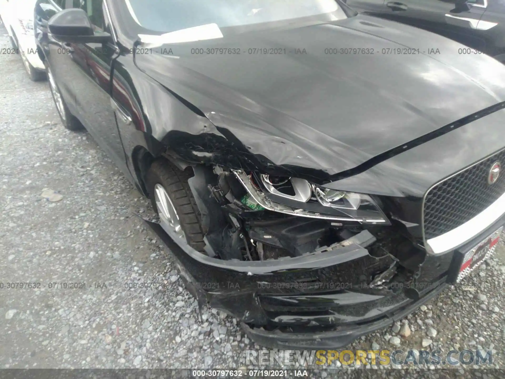 6 Photograph of a damaged car SADCK2GX2LA635410 JAGUAR F-PACE 2020